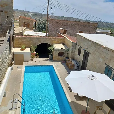 Casă la țară Vrakas House Tochni