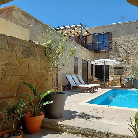 Vrakas House Tochni