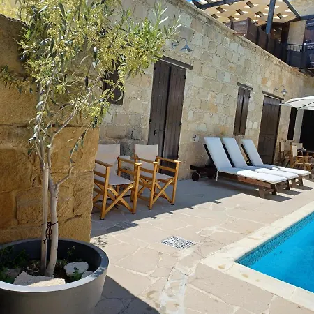 Vrakas House Tochni