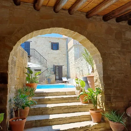 Country house Vrakas House Tochni