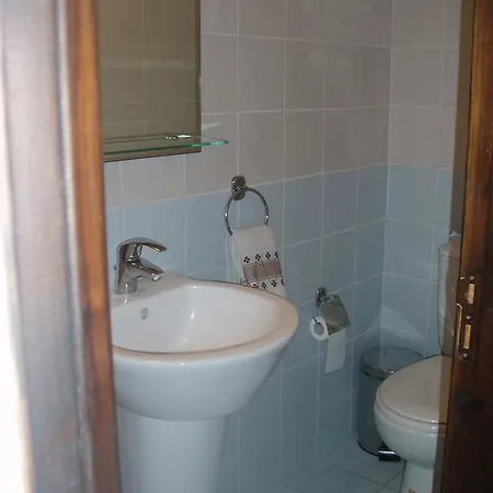 Vrakas House Tochni