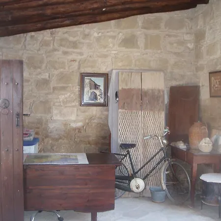 Country house Vrakas House *