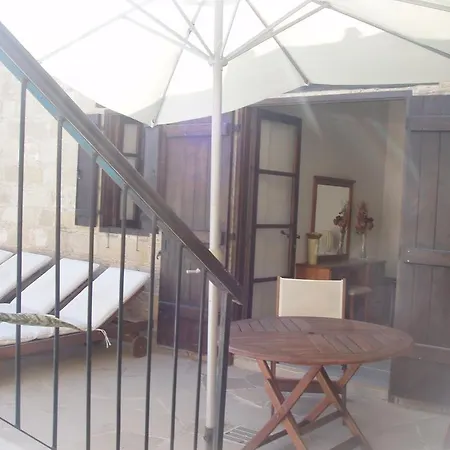 Country house Vrakas House