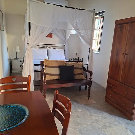 Vrakas House Landsted *