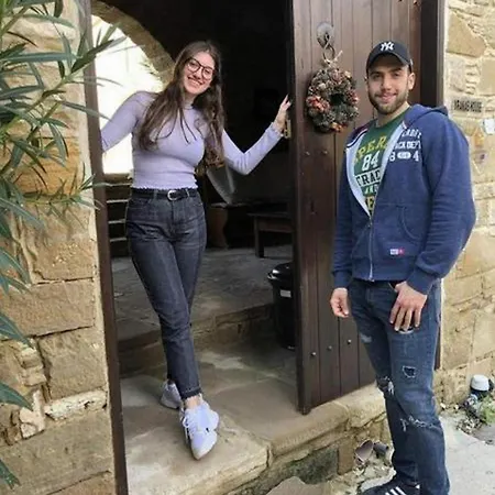 Vrakas House