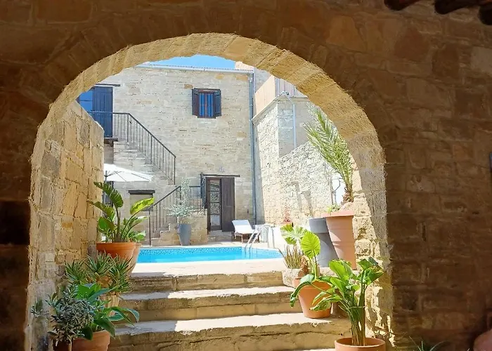 Hétvégi ház Vrakas House Tóhni